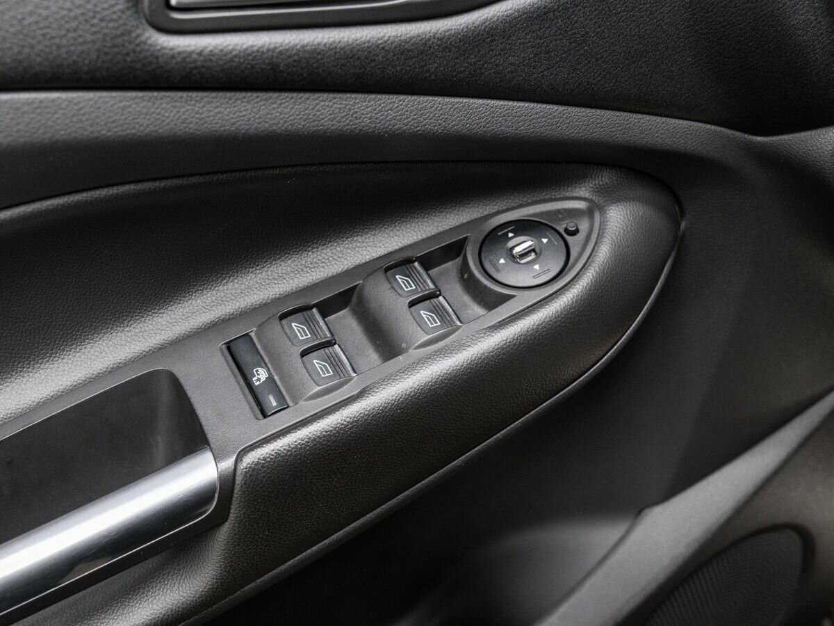 Ford Kuga б/у, 2015, Автоматическая. Фото: #15