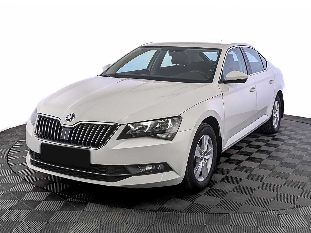 Skoda Superb б/у, 2017, Роботизированная. Фото: #0