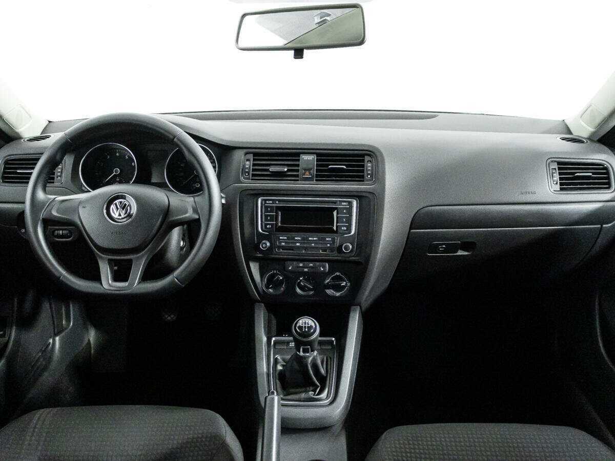 Volkswagen Jetta б/у, 2015, Механическая. Фото: #12
