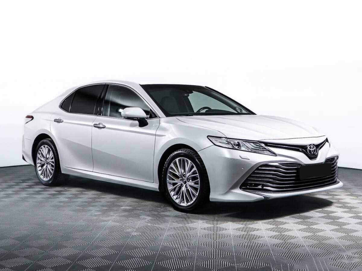 Toyota Camry б/у, 2018, Автоматическая. Фото: #2