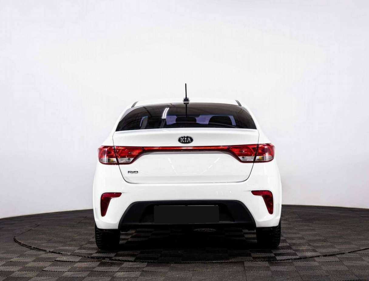 Kia Rio б/у, 2018, Механическая. Фото: #4