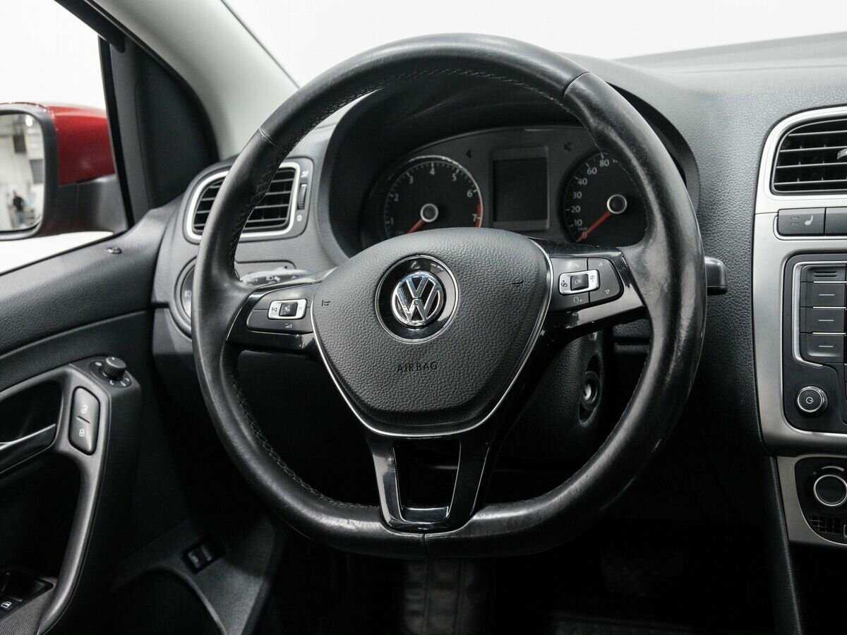 Volkswagen Polo б/у, 2017, Автоматическая. Фото: #8