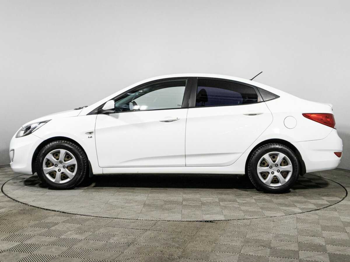 Hyundai Solaris б/у, 2013, Механическая. Фото: #7