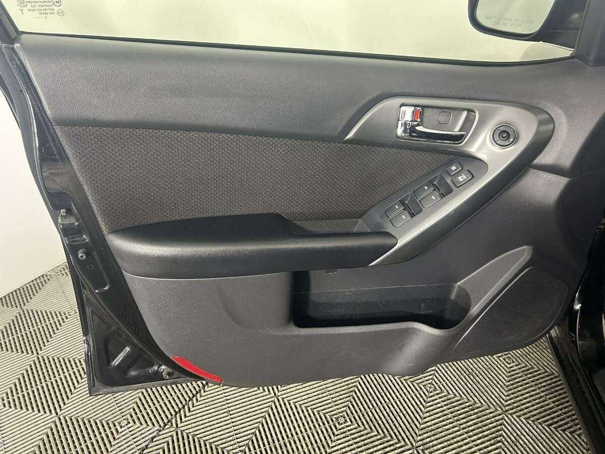 Kia Cerato б/у, 2013, Механическая. Фото: #5