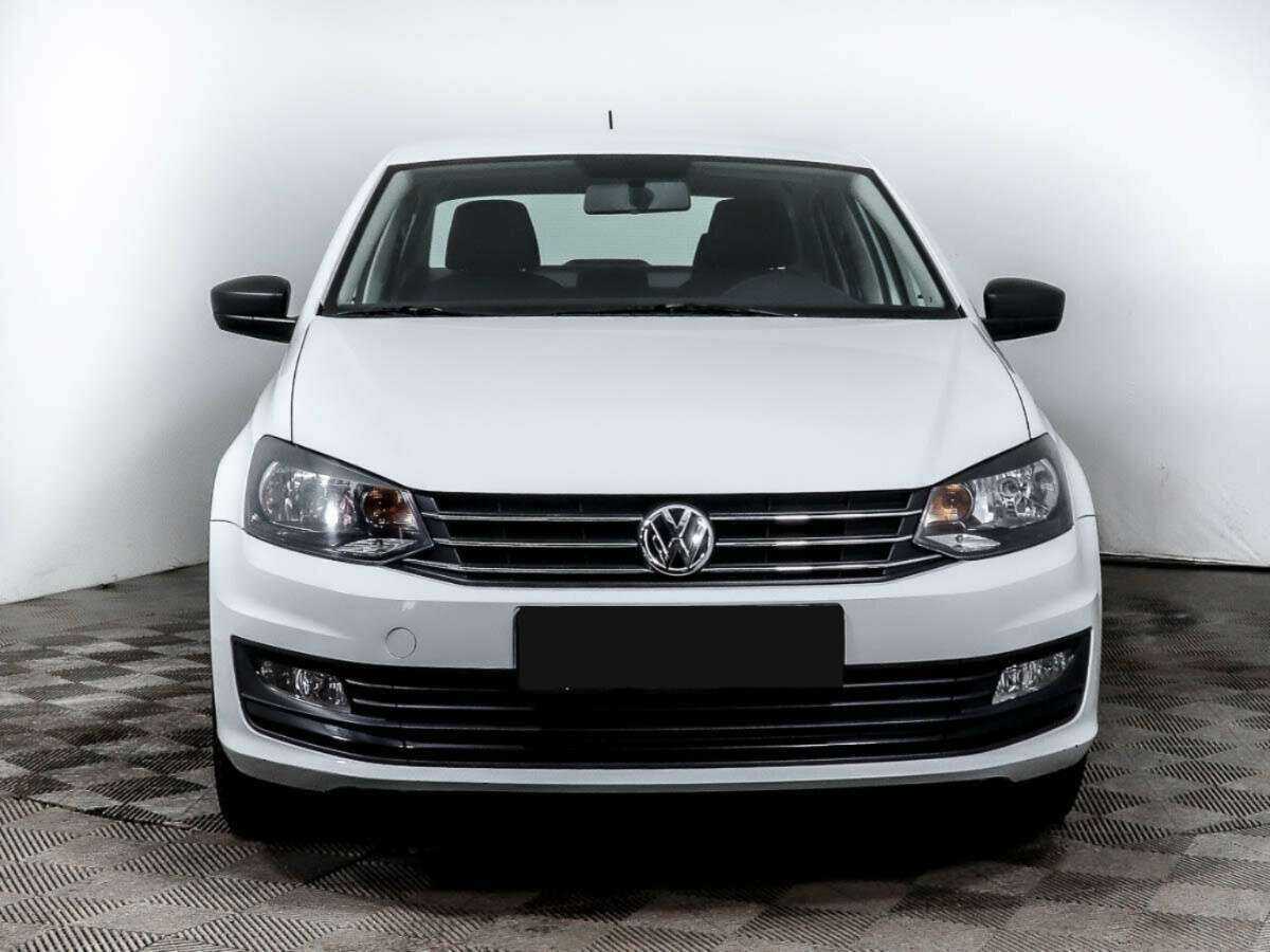 Volkswagen Polo б/у, 2015, Механическая. Фото: #1