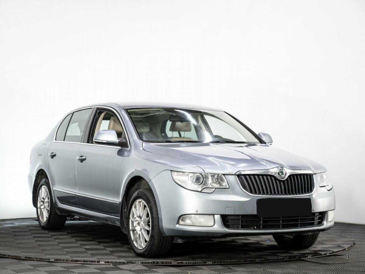 Skoda Superb б/у, 2012, Автоматическая. Фото: #2