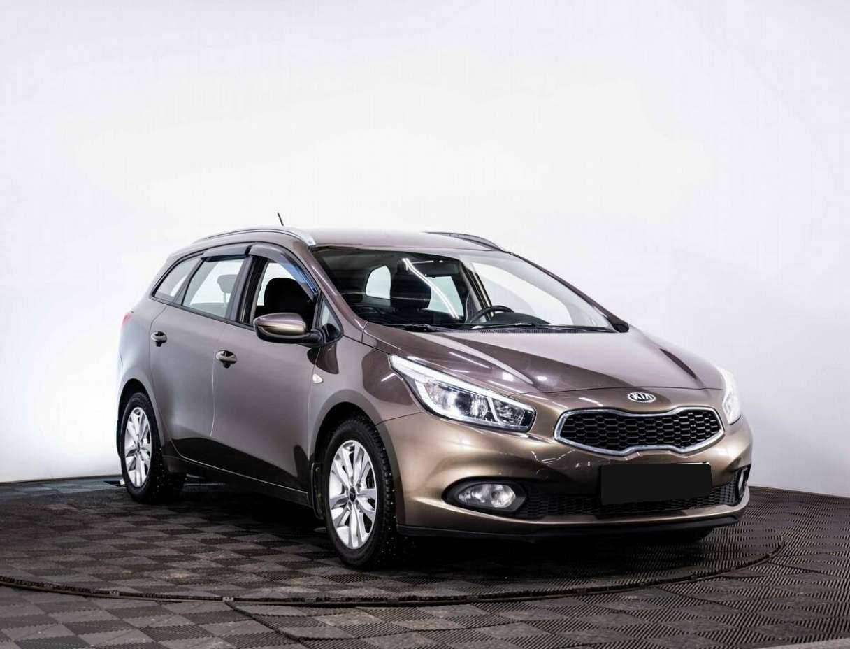 Kia Ceed б/у, 2014, Автоматическая. Фото: #2