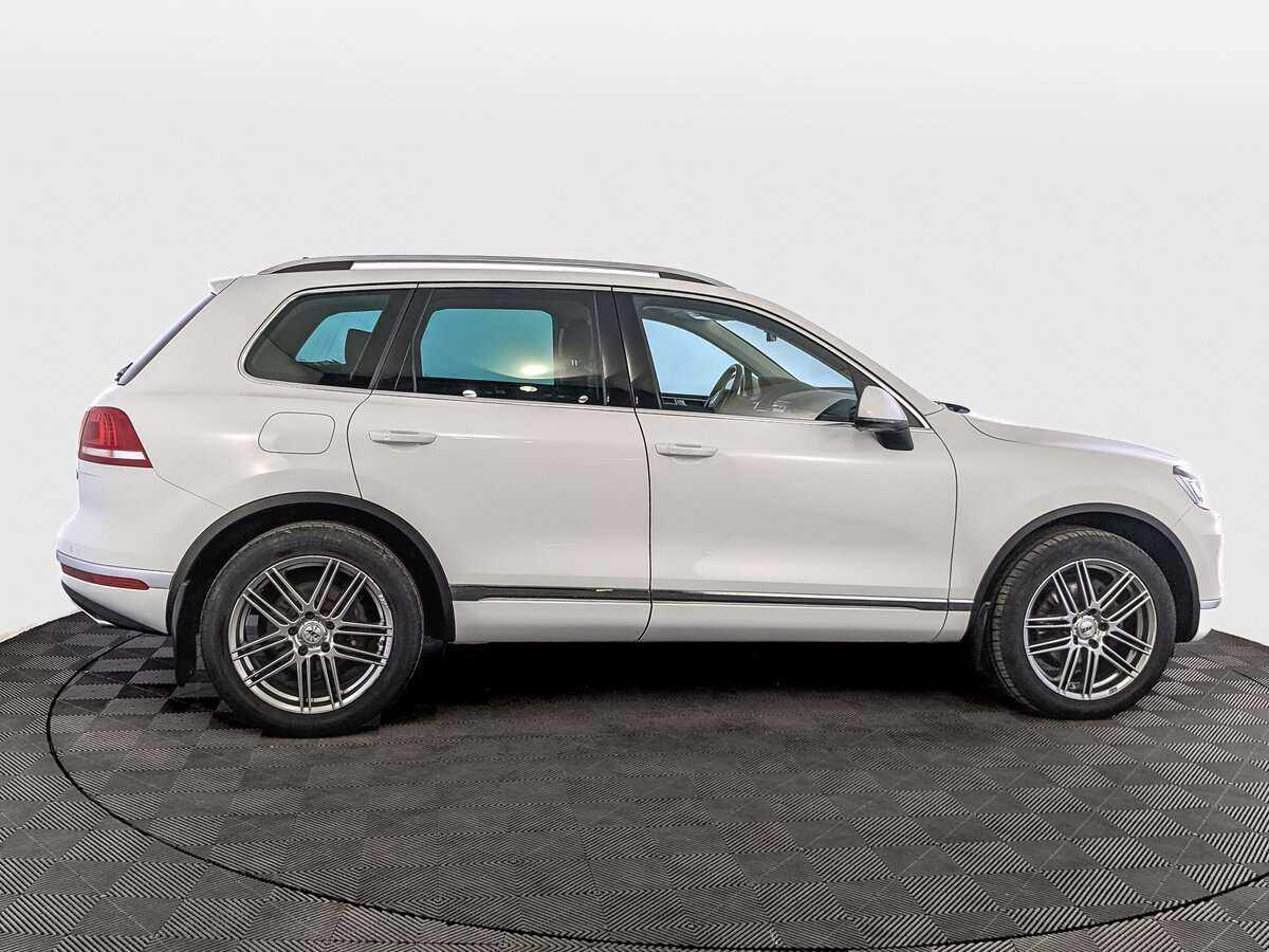 Volkswagen Touareg б/у, 2017, Автоматическая. Фото: #3