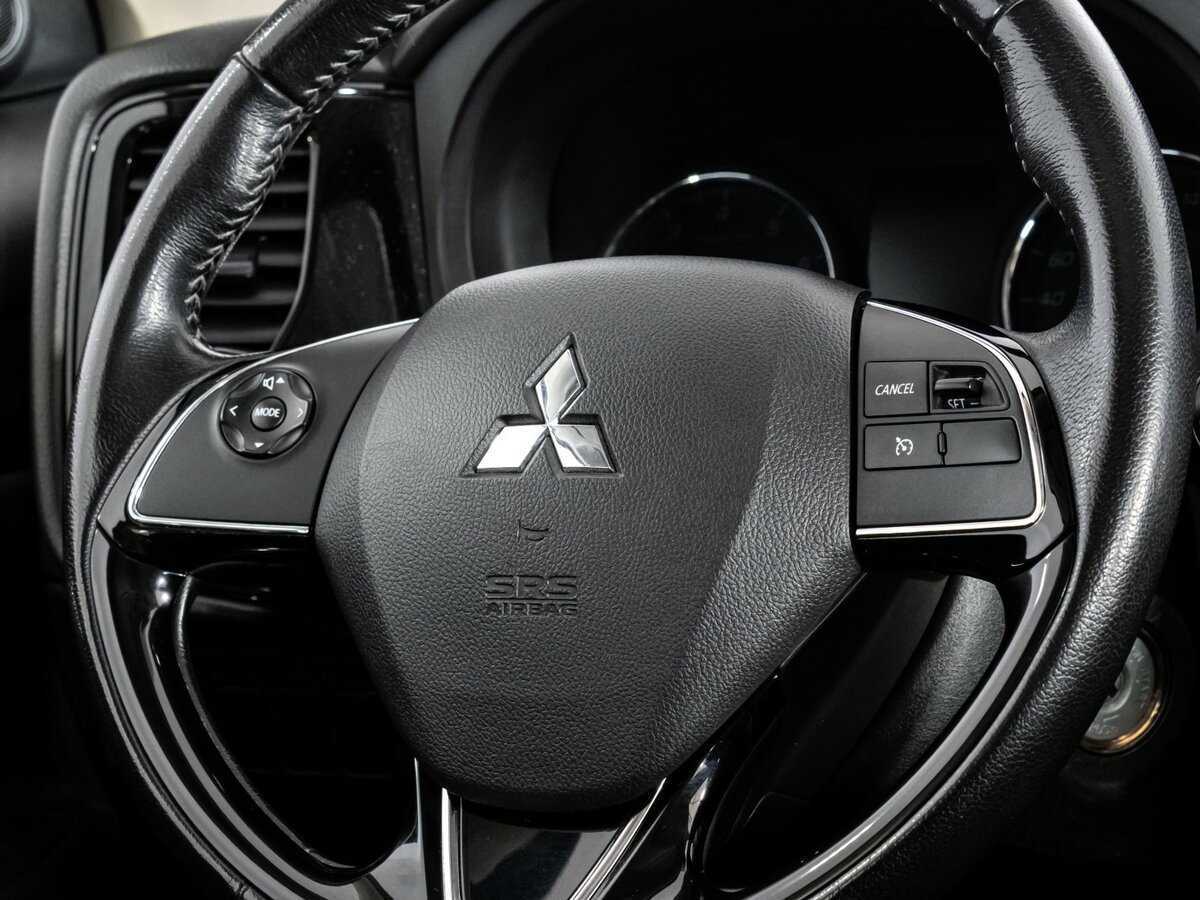 Mitsubishi Outlander б/у, 2018, Вариатор. Фото: #9