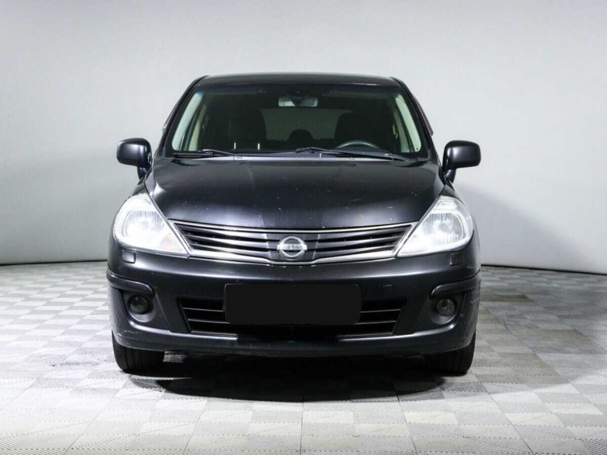 Nissan Tiida б/у, 2013, Автоматическая. Фото: #1