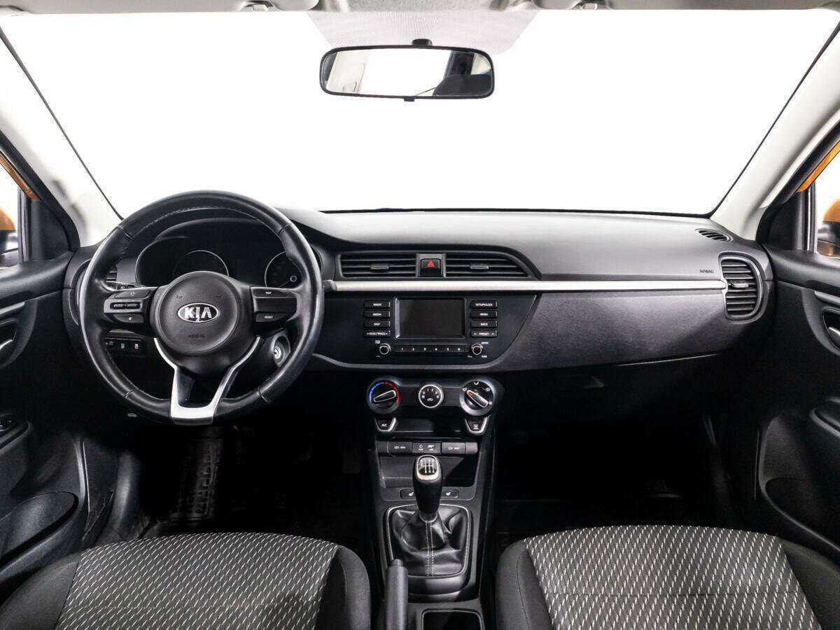 Kia Rio б/у, 2017, Механическая. Фото: #12