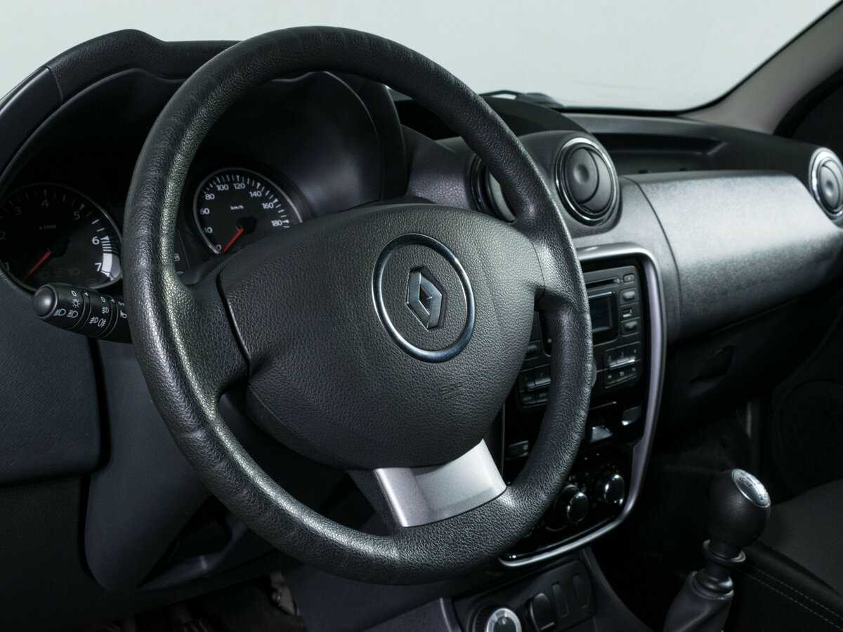 Renault Duster б/у, 2013, Механическая. Фото: #11