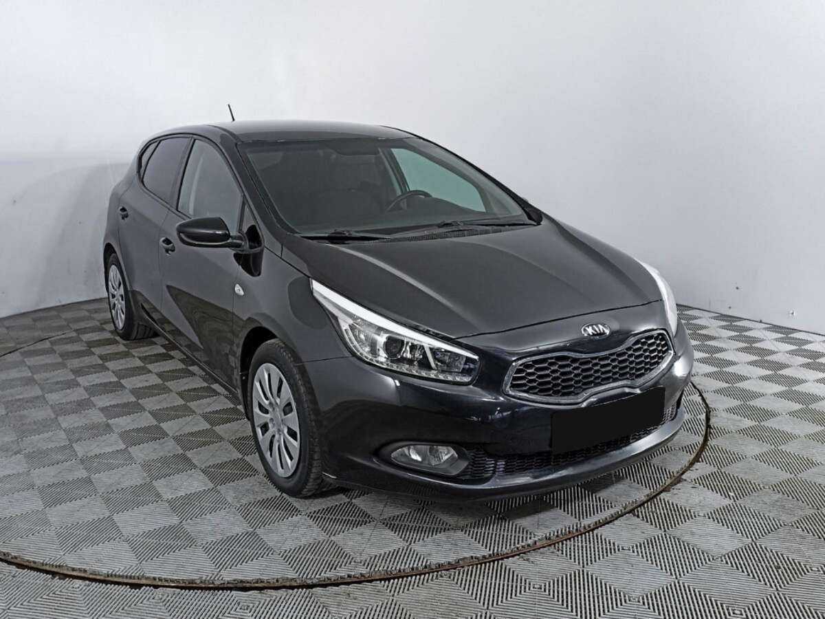 Kia Ceed б/у, 2012, Автоматическая. Фото: #2
