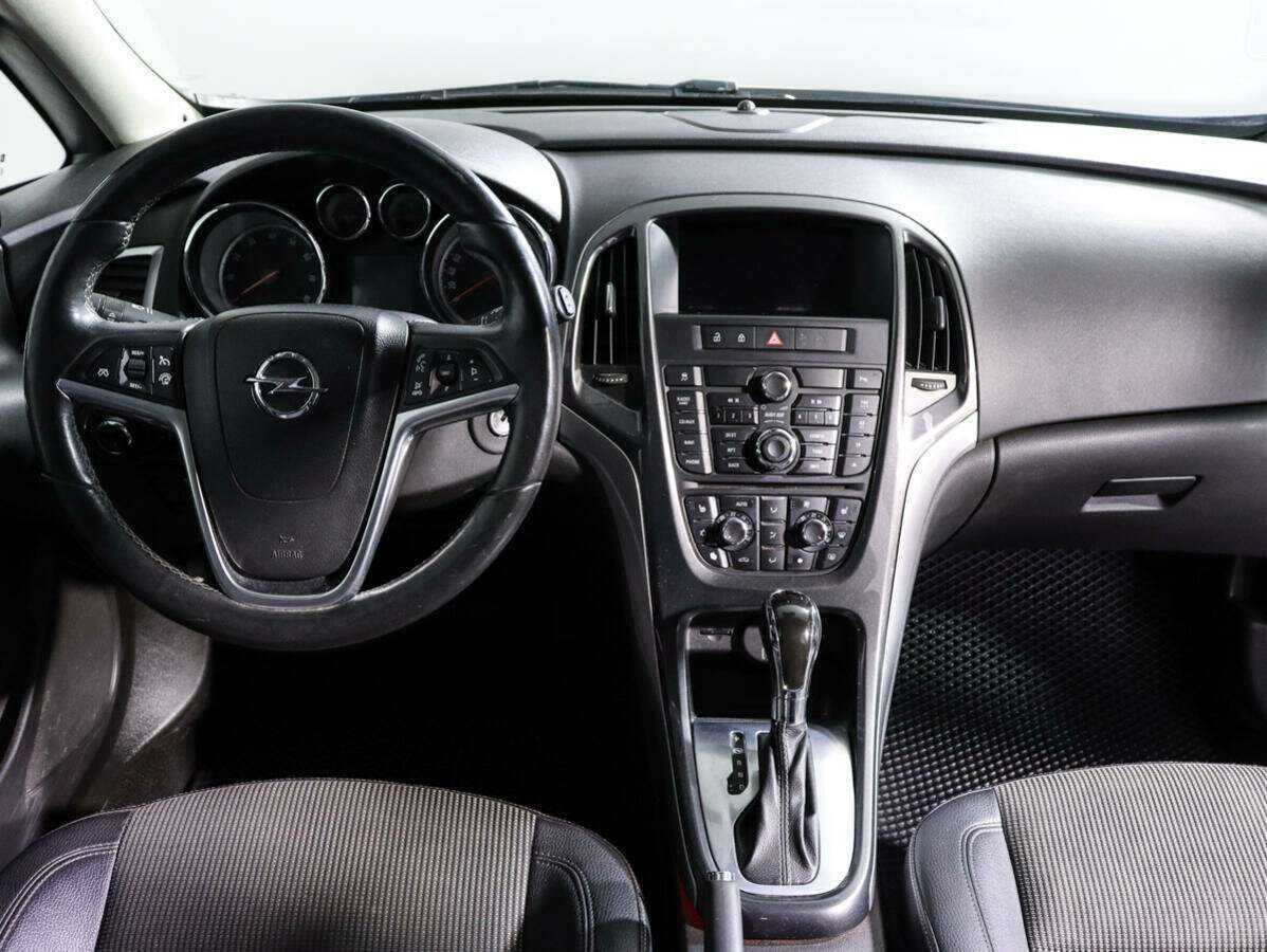 Opel Astra б/у, 2012, Автоматическая. Фото: #8