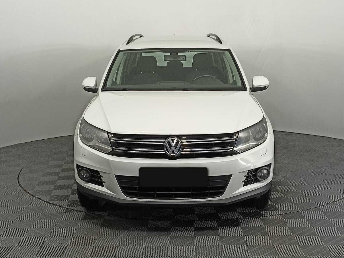 Volkswagen Tiguan б/у, 2014, Роботизированная. Фото: #1