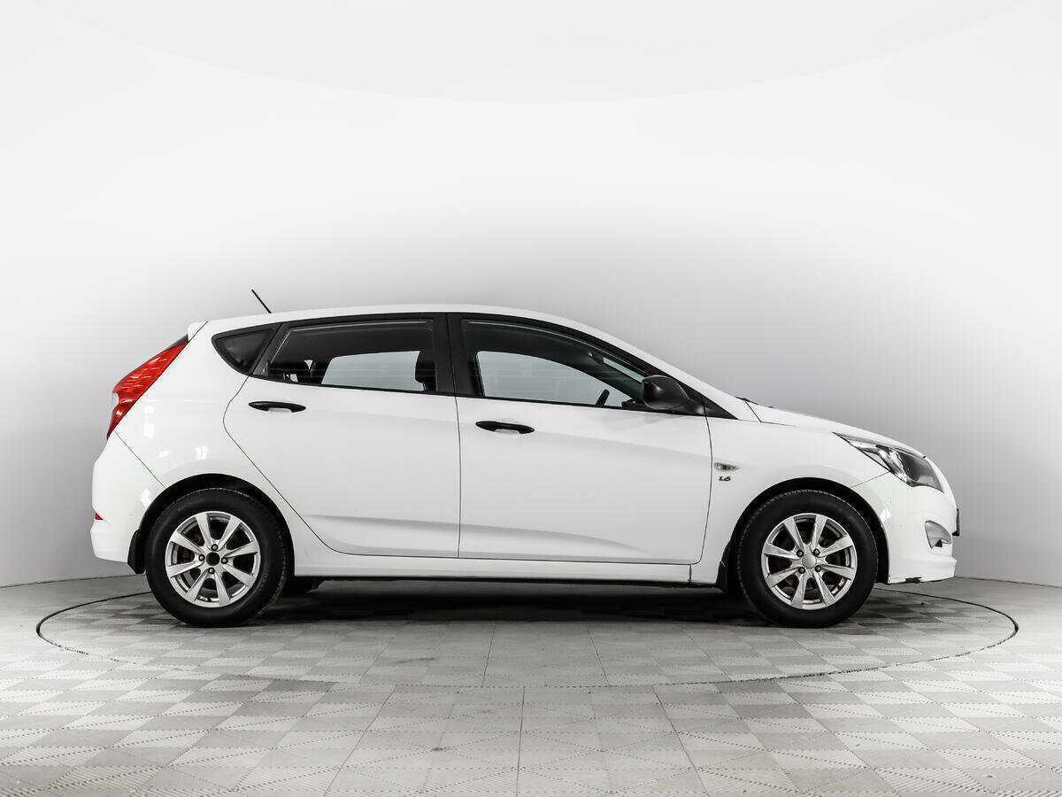 Hyundai Solaris б/у, 2015, Автоматическая. Фото: #3