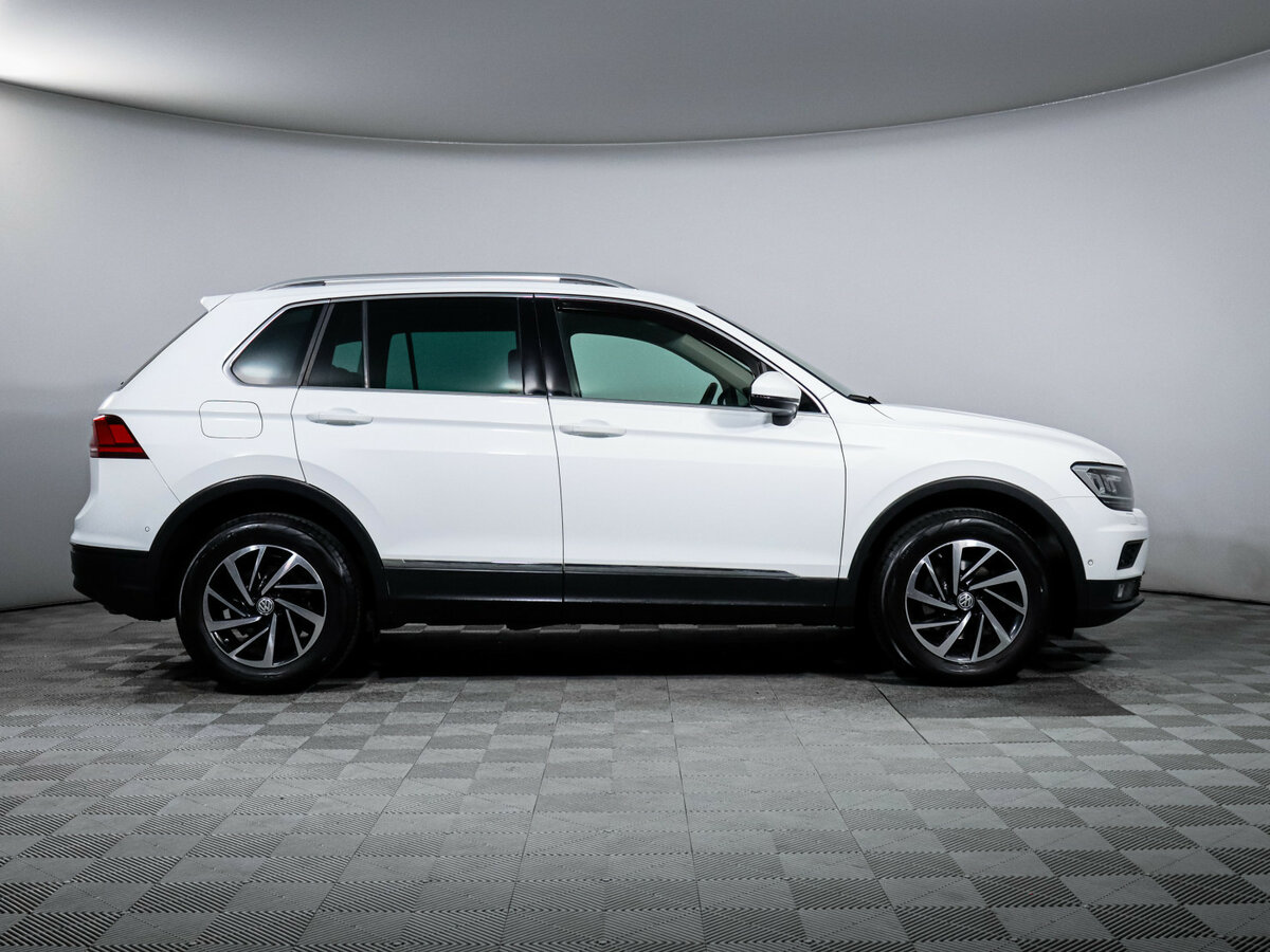 Volkswagen Tiguan б/у, 2018, Роботизированная. Фото: #3