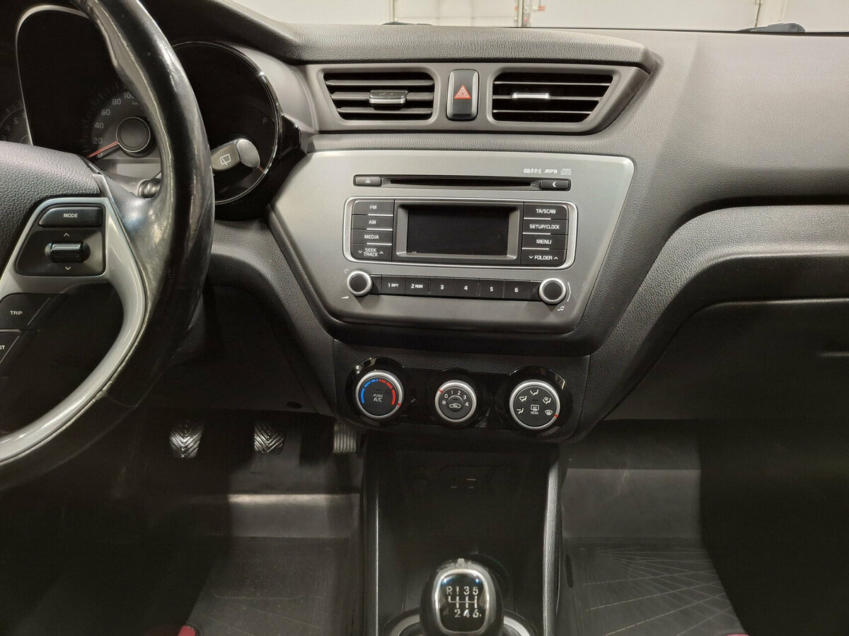 Kia Rio б/у, 2017, Механическая. Фото: #14