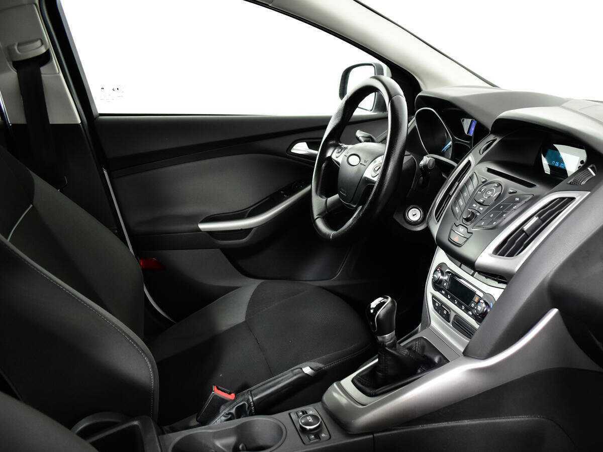 Ford Focus б/у, 2012, Механическая. Фото: #6