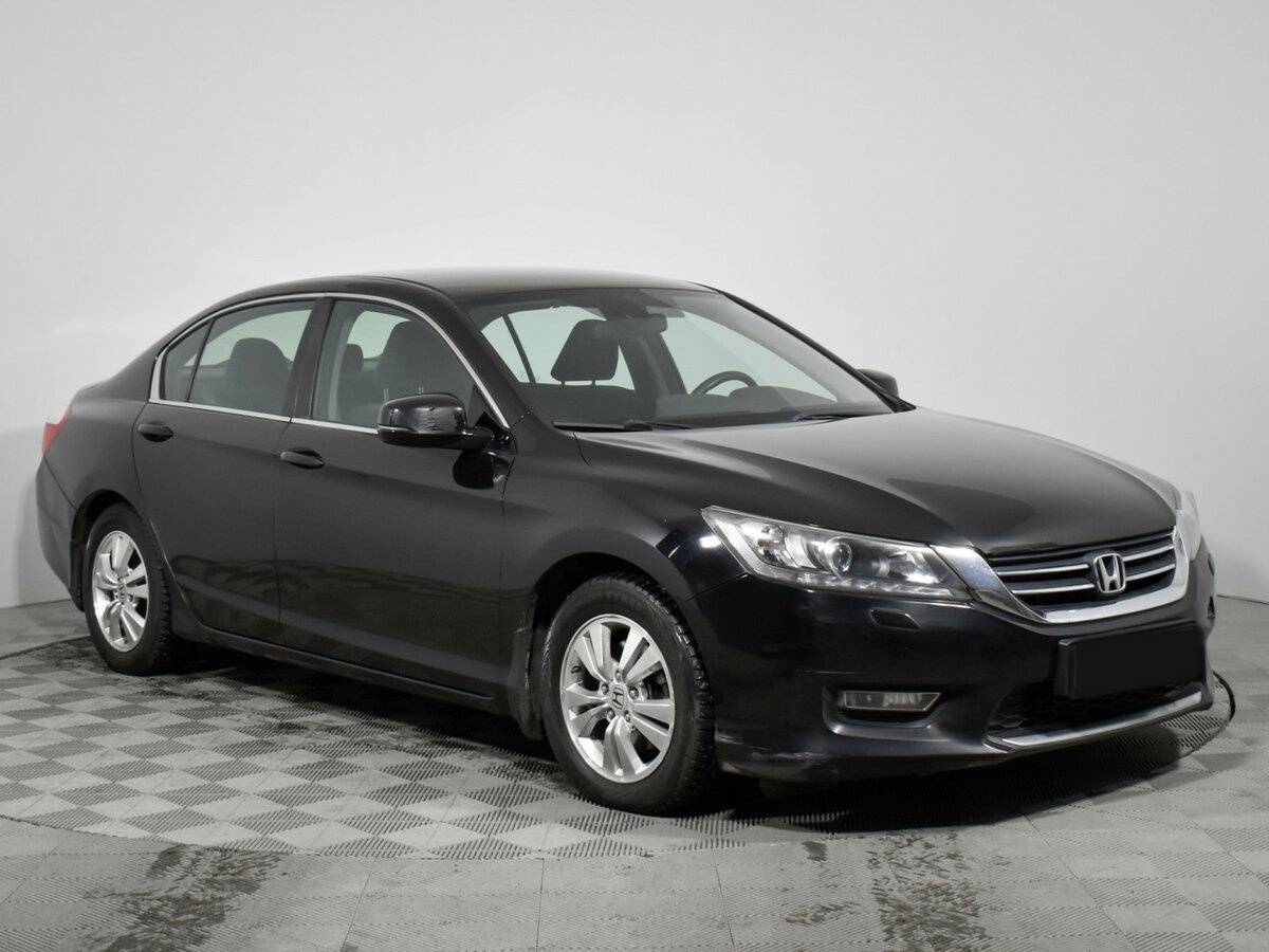 Honda Accord б/у, 2013, Автоматическая. Фото: #2