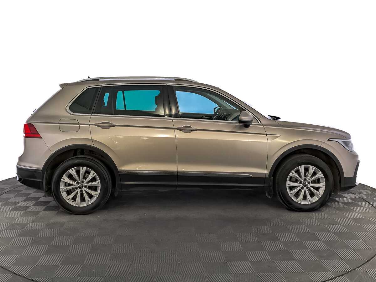 Volkswagen Tiguan б/у, 2021, Роботизированная. Фото: #3