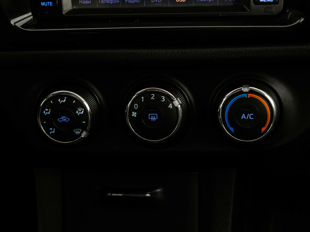 Toyota Corolla б/у, 2014, Механическая. Фото: #10
