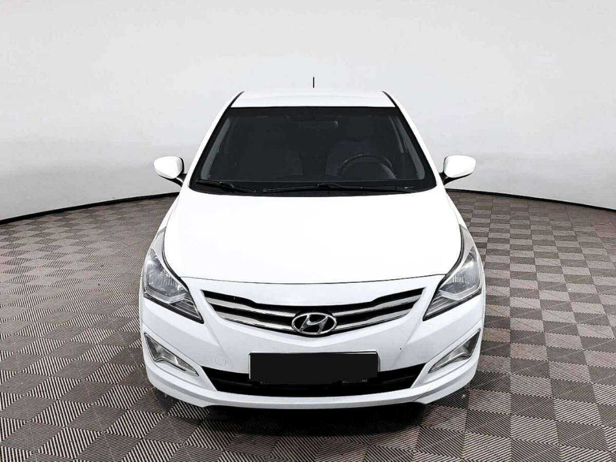Hyundai Solaris б/у, 2015, Автоматическая. Фото: #1