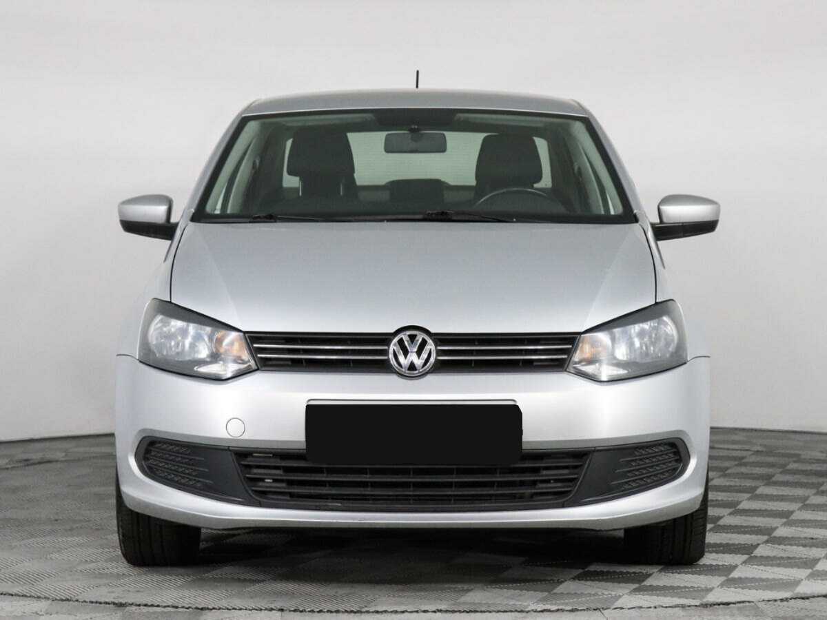 Volkswagen Polo б/у, 2015, Механическая. Фото: #1