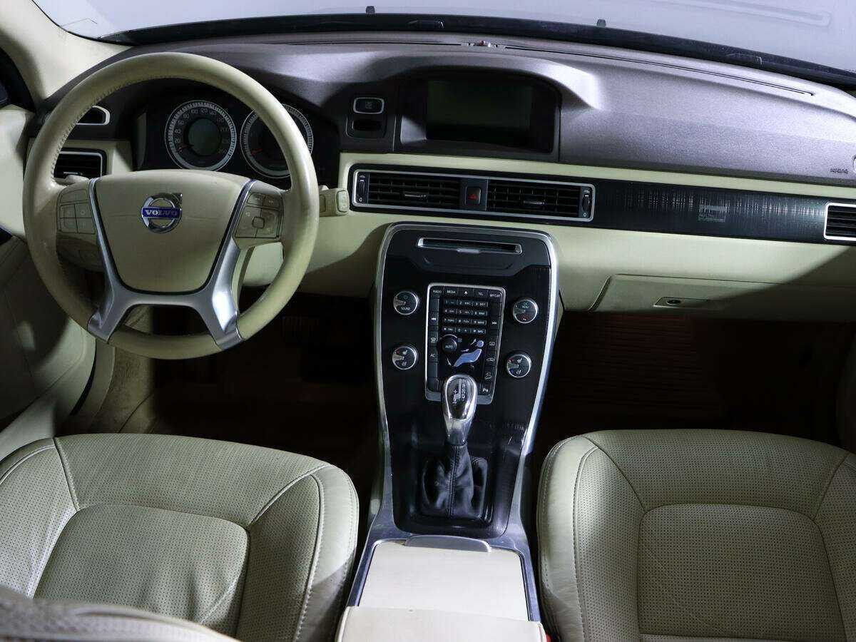 Volvo XC70 б/у, 2012, Автоматическая. Фото: #8
