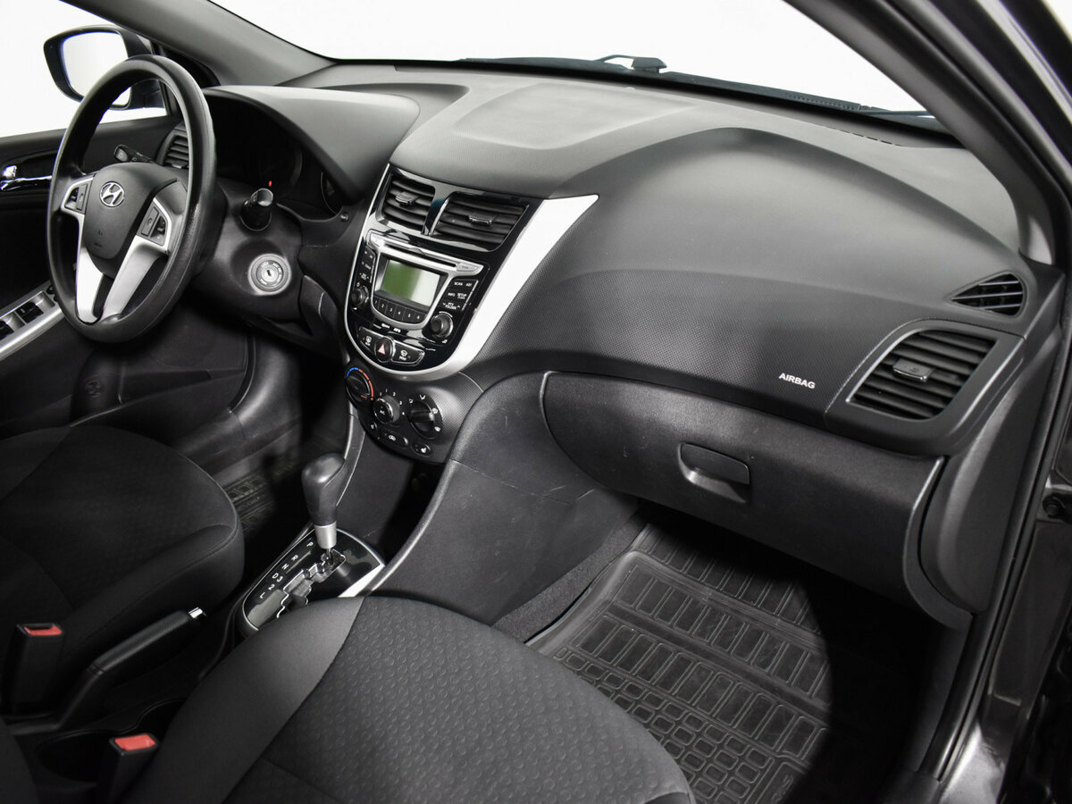 Hyundai Solaris б/у, 2012, Автоматическая. Фото: #11