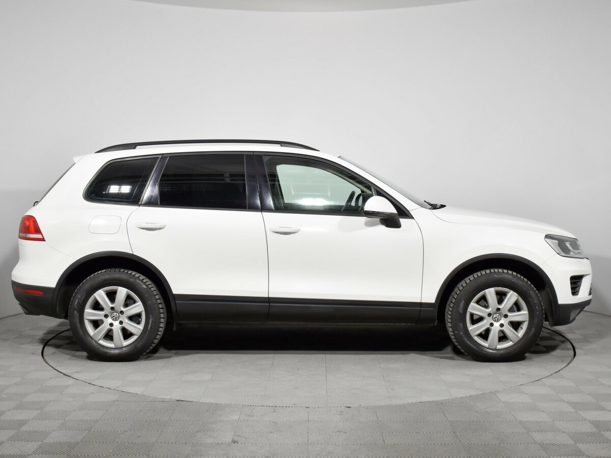 Volkswagen Touareg б/у, 2015, Автоматическая. Фото: #3