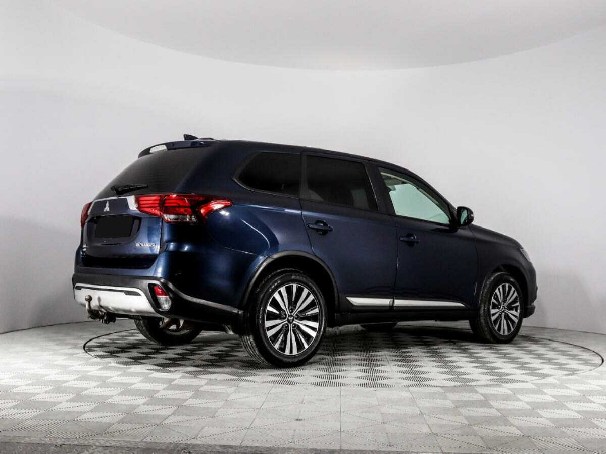 Mitsubishi Outlander б/у, 2018, Вариатор. Фото: #4