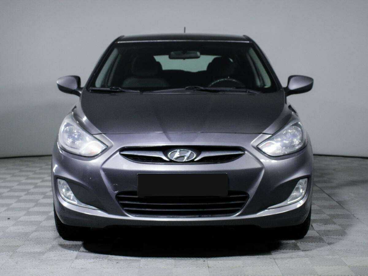 Hyundai Solaris б/у, 2012, Механическая. Фото: #1