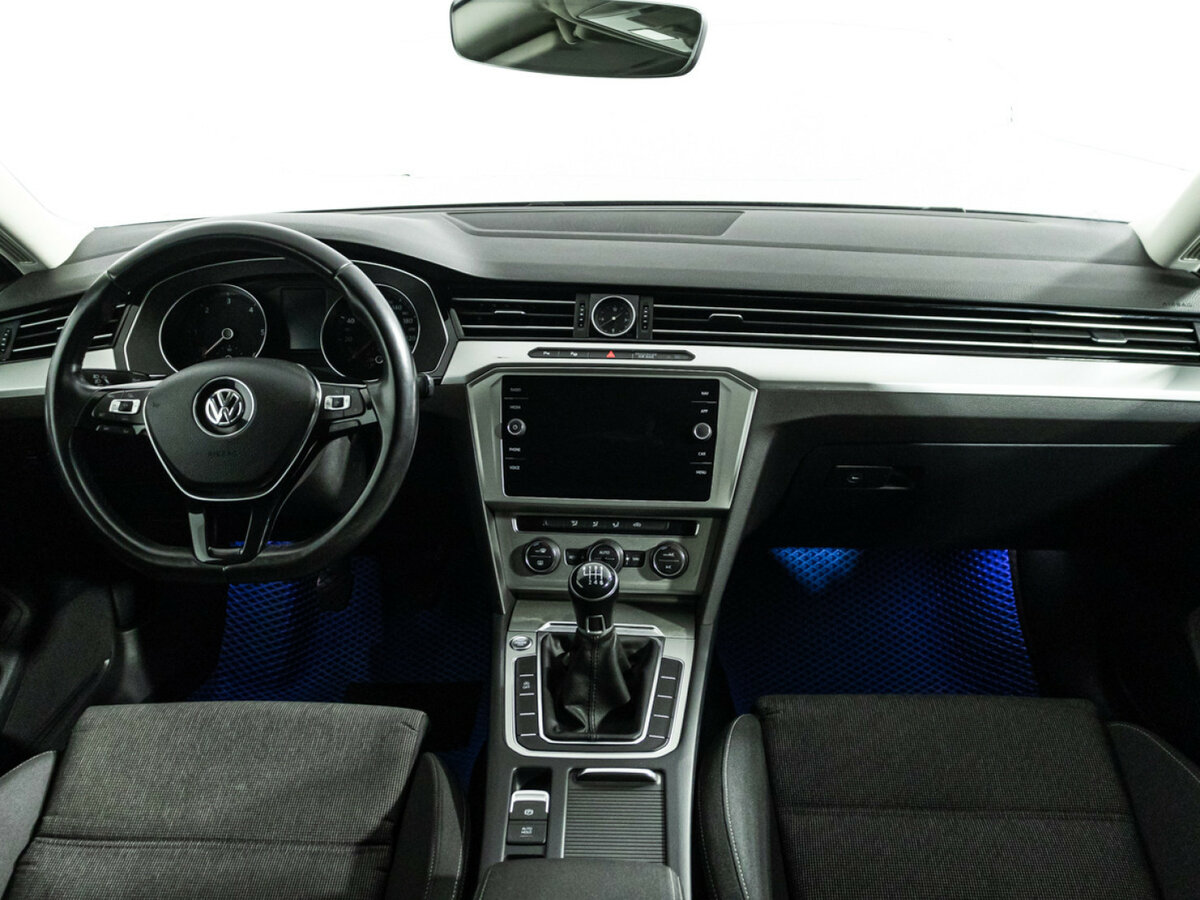 Volkswagen Passat б/у, 2017, Механическая. Фото: #10