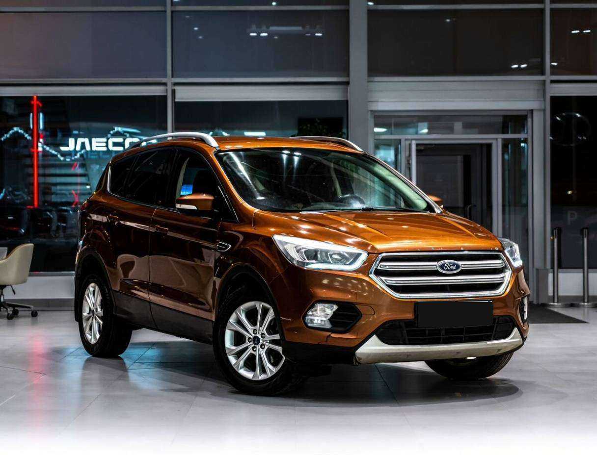 Ford Kuga б/у, 2017, Автоматическая. Фото: #1