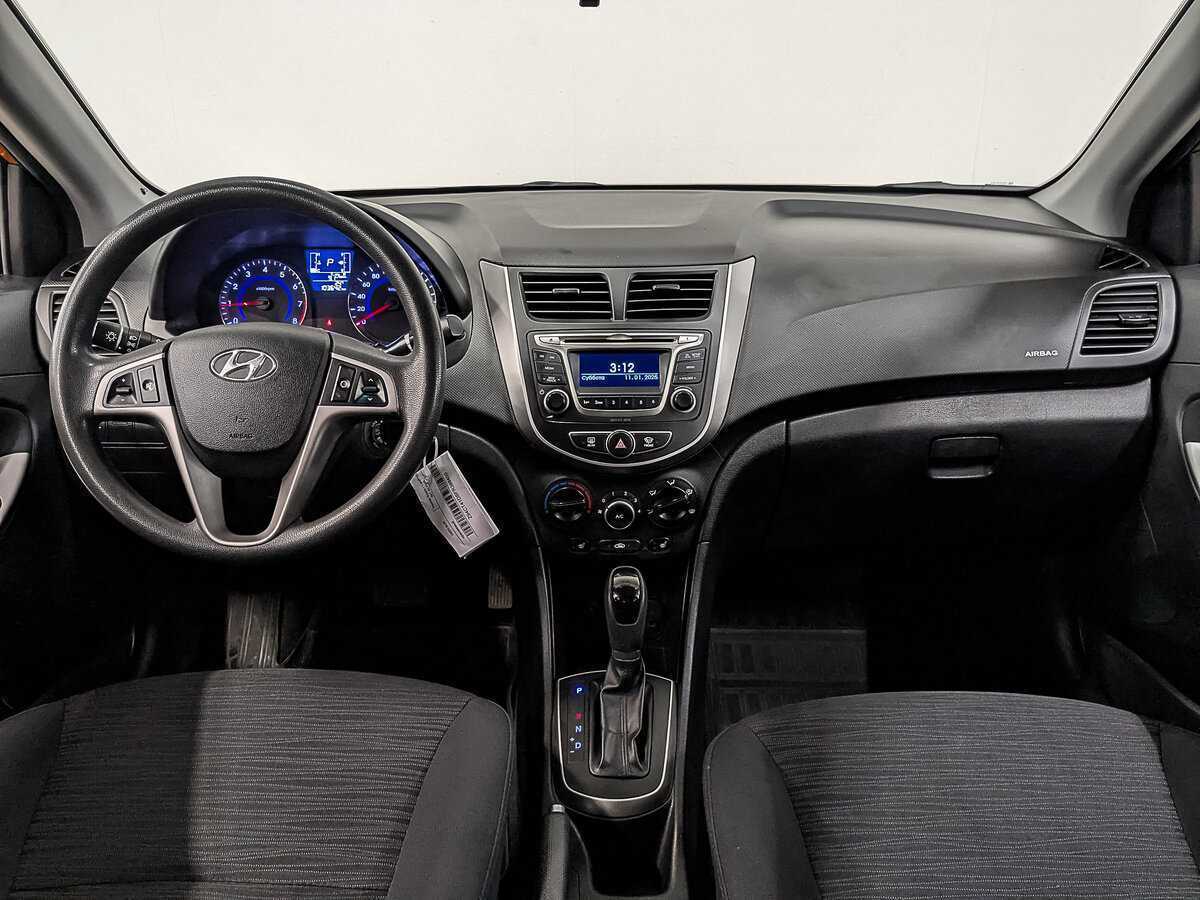 Hyundai Solaris б/у, 2015, Автоматическая. Фото: #11