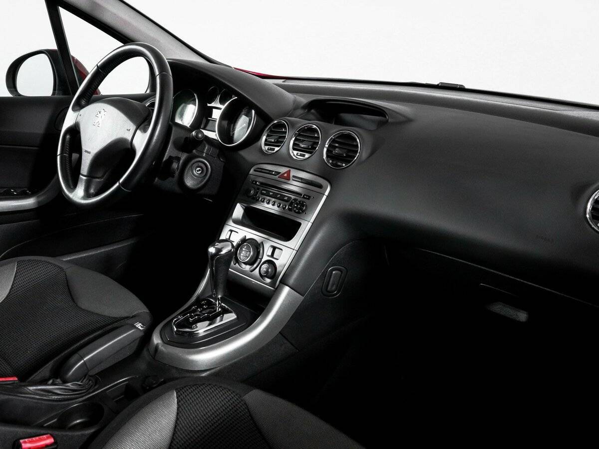 Peugeot 308 б/у, 2012, Автоматическая. Фото: #8