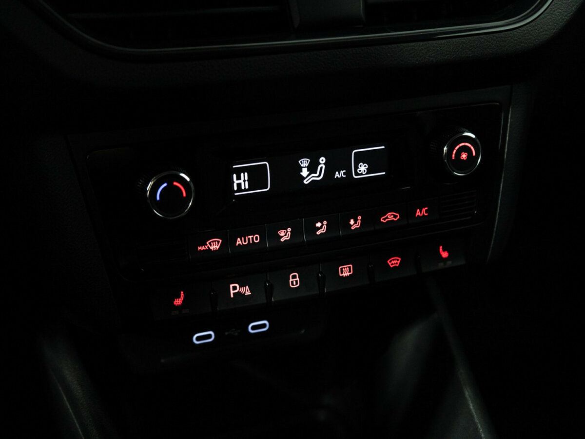 Volkswagen Polo б/у, 2020, Автоматическая. Фото: #13
