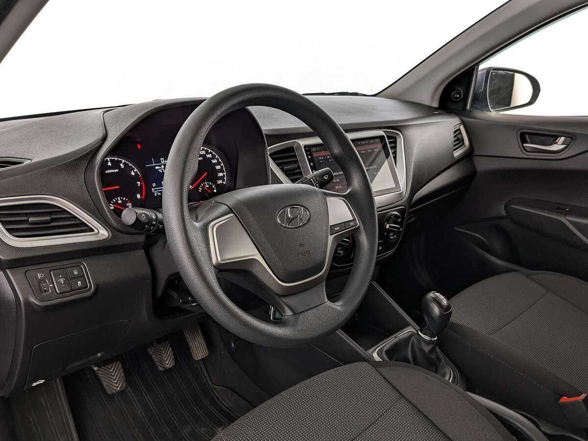 Hyundai Solaris б/у, 2019, Механическая. Фото: #9