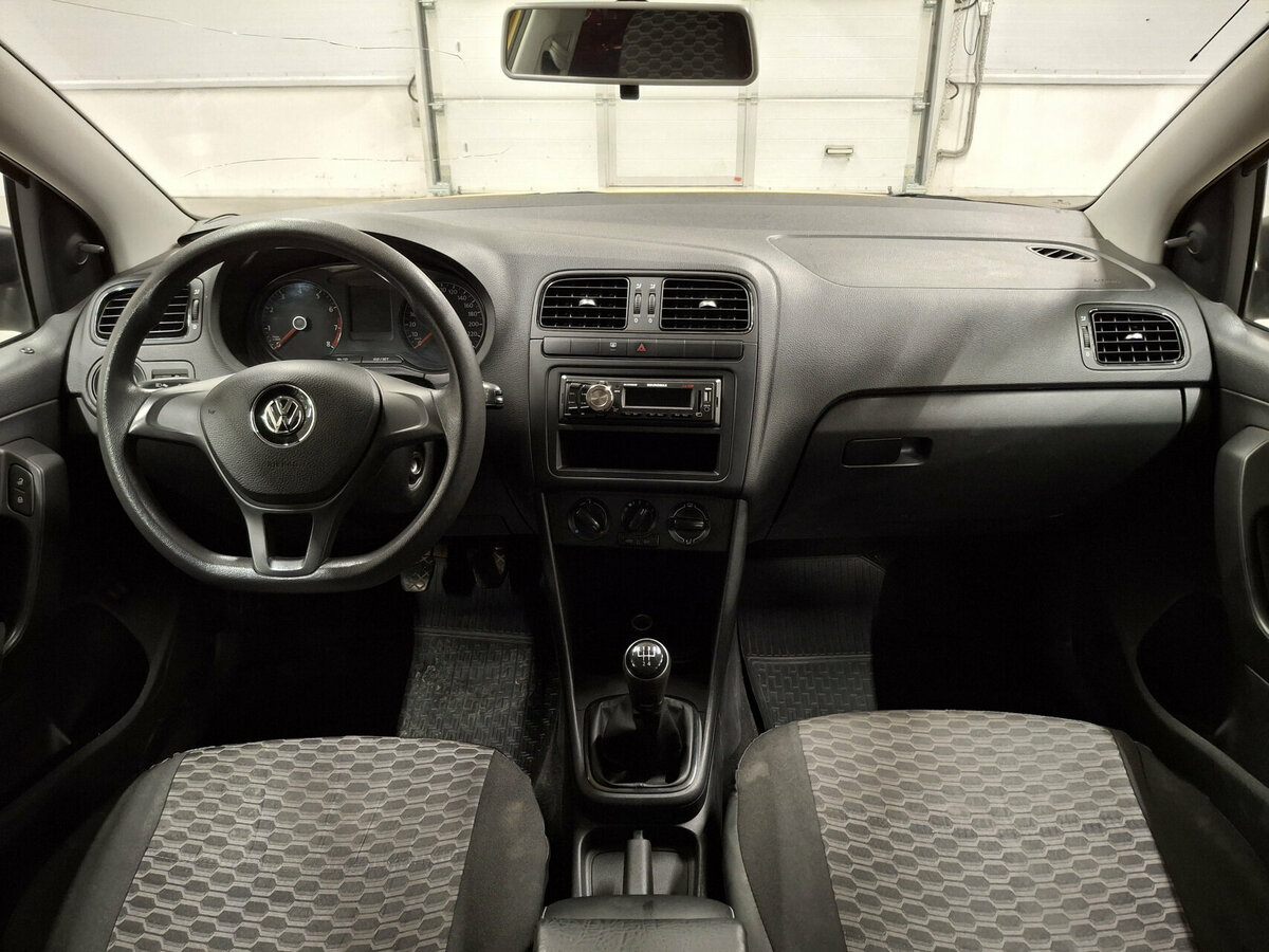 Volkswagen Polo б/у, 2017, Механическая. Фото: #13