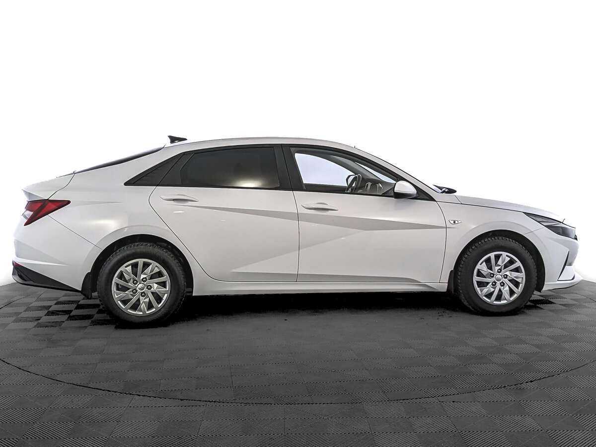 Hyundai Elantra б/у, 2022, Автоматическая. Фото: #3