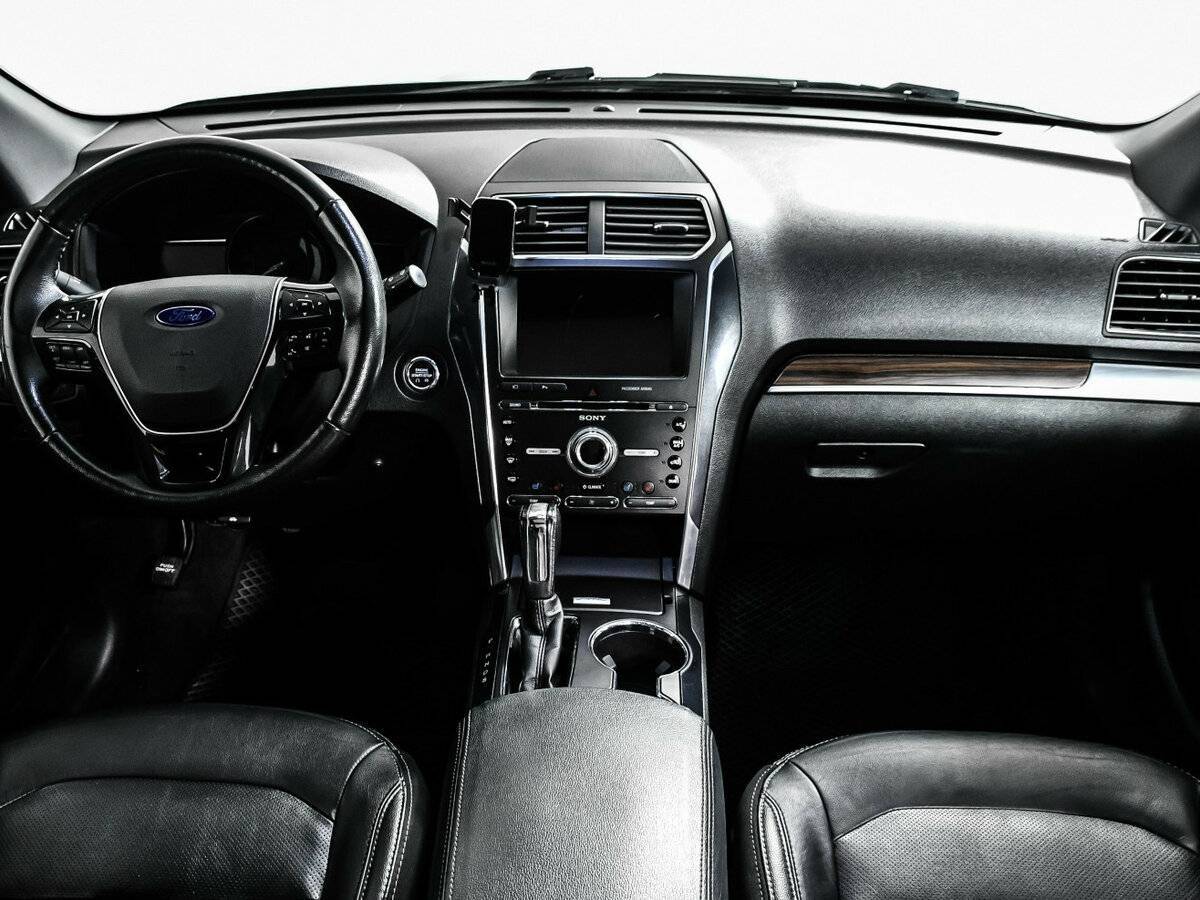 Ford Explorer б/у, 2018, Автоматическая. Фото: #10