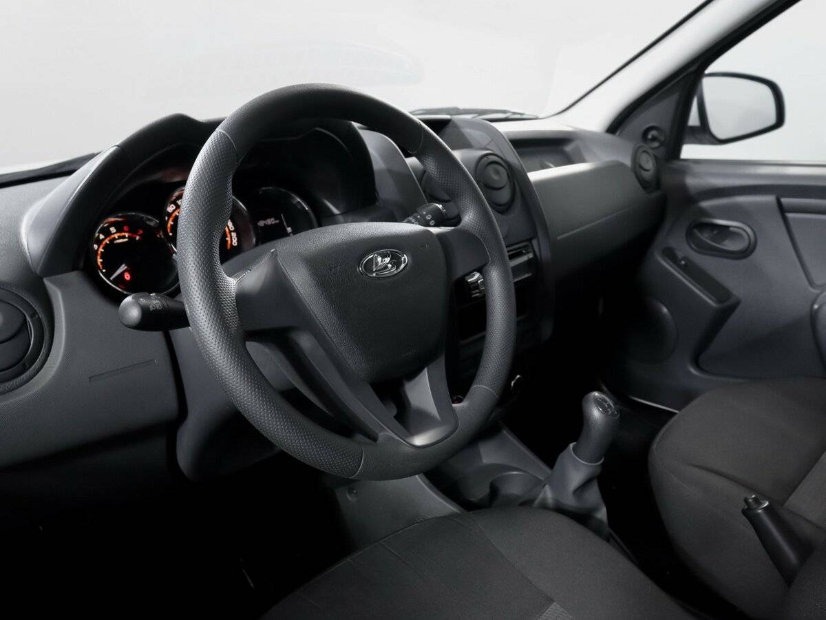 Lada (ВАЗ) Largus б/у, 2024, Механическая. Фото: #11