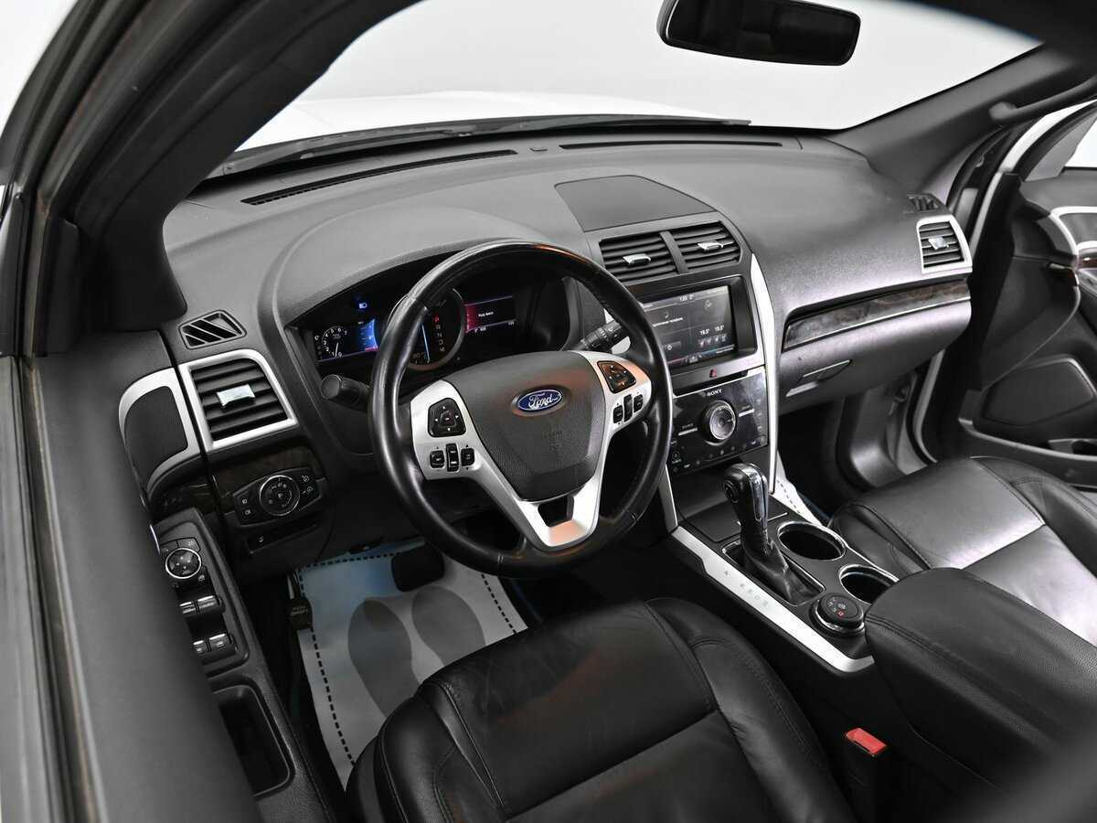 Ford Explorer б/у, 2012, Автоматическая. Фото: #7