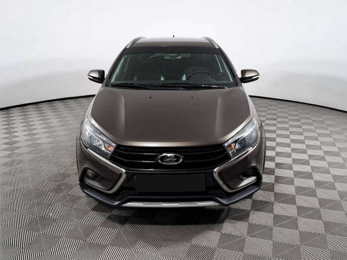 Lada (ВАЗ) Vesta б/у, 2017, Механическая. Фото: #1