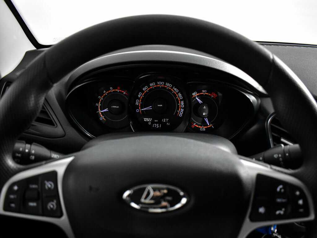 Lada (ВАЗ) Vesta б/у, 2017, Роботизированная. Фото: #19