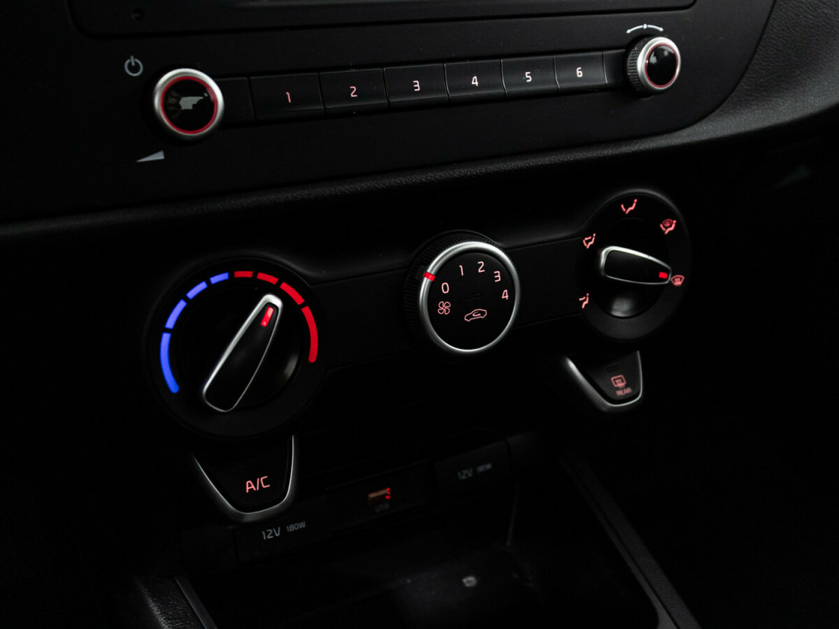 Kia Rio б/у, 2021, Механическая. Фото: #13