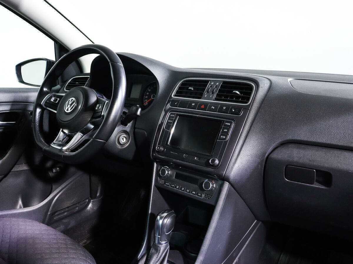 Volkswagen Polo б/у, 2019, Автоматическая. Фото: #8