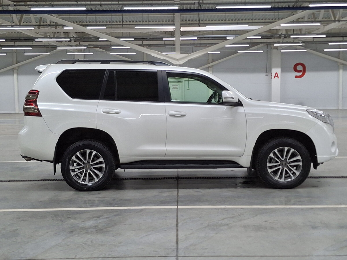 Toyota Land Cruiser Prado б/у, 2014, Автоматическая. Фото: #3