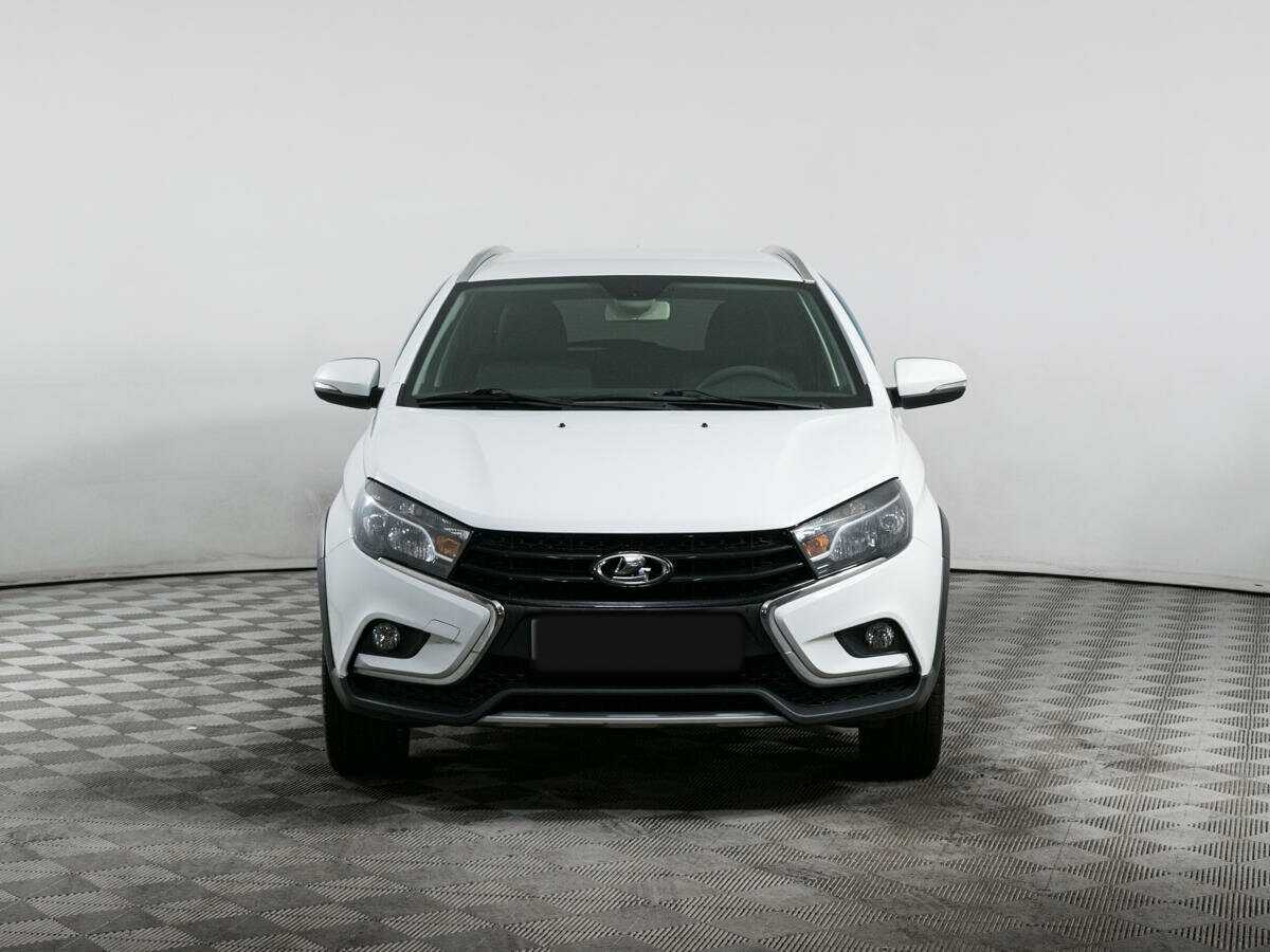 Lada (ВАЗ) Vesta б/у, 2018, Механическая. Фото: #1